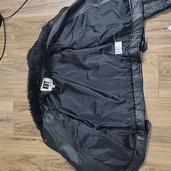 Kut from the Kloth Black Faux Fur Moto Jacket - Picture 9 of 13